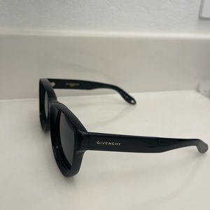 Givenchy unisex sunglasses